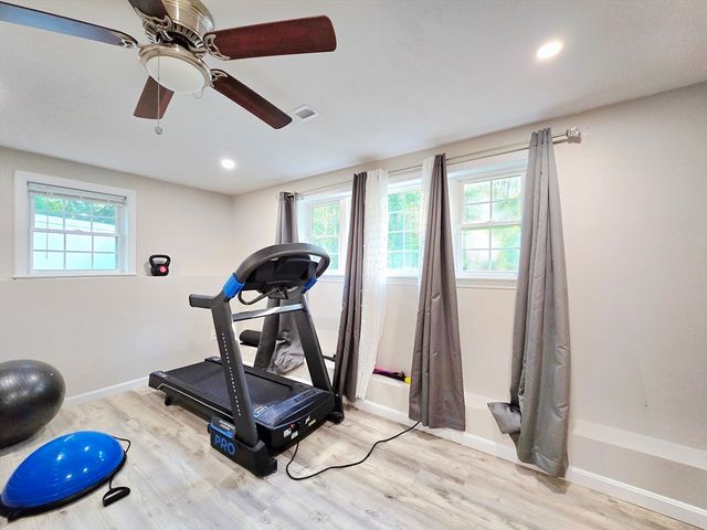 457 Granite St, Worcester, MA 01607