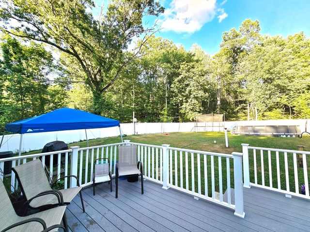 457 Granite St, Worcester, MA 01607