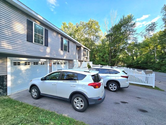 457 Granite St, Worcester, MA 01607