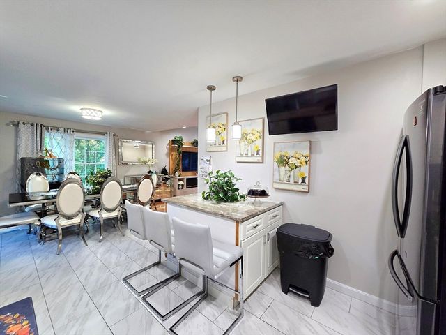 457 Granite St, Worcester, MA 01607