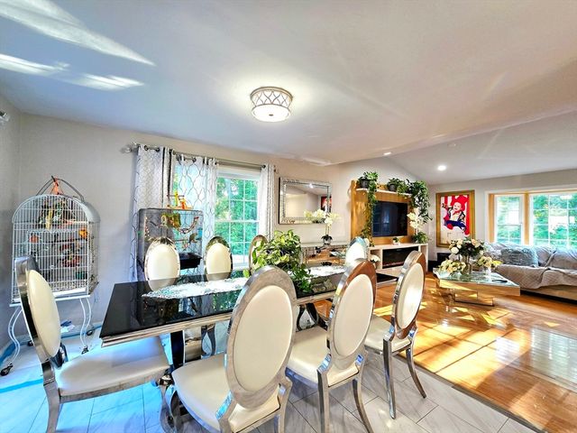 457 Granite St, Worcester, MA 01607