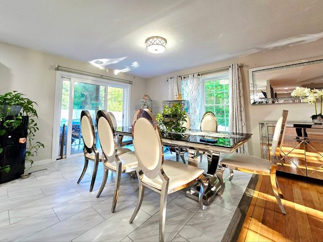 457 Granite St, Worcester, MA 01607