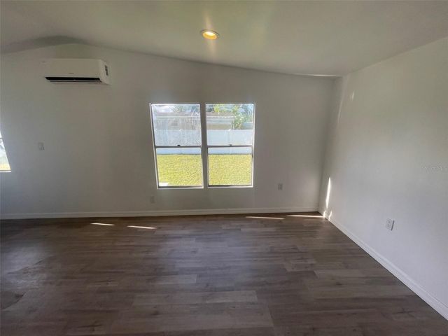 7489 CHARLIN PARKWAY, Orlando, FL 32822
