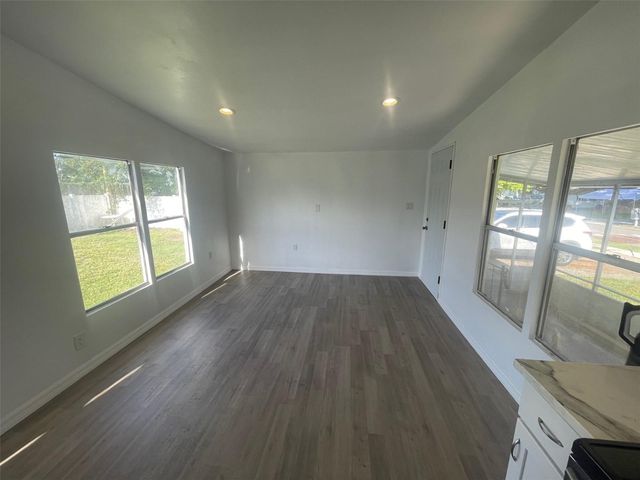 7489 CHARLIN PARKWAY, Orlando, FL 32822
