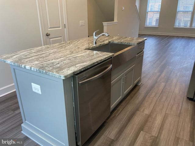 643 BELMONT BAY DR, Woodbridge, VA 22191