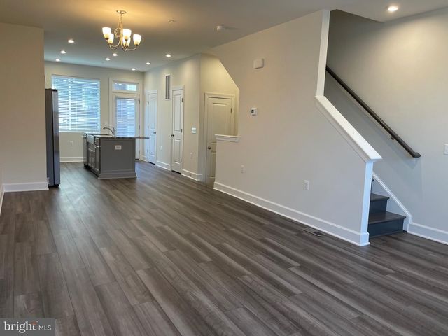 643 BELMONT BAY DR, Woodbridge, VA 22191