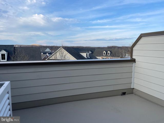 643 BELMONT BAY DR, Woodbridge, VA 22191