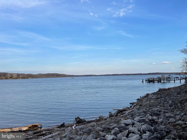 643 BELMONT BAY DR, Woodbridge, VA 22191