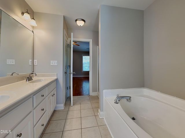 57 Bayliner Court, Clayton, NC 27520