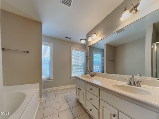 57 Bayliner Court, Clayton, NC 27520