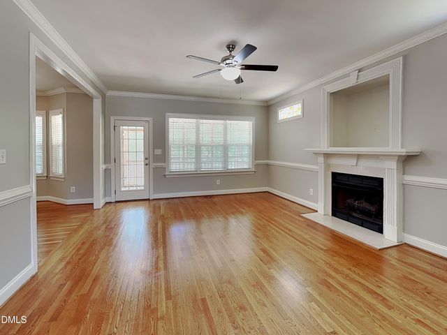57 Bayliner Court, Clayton, NC 27520