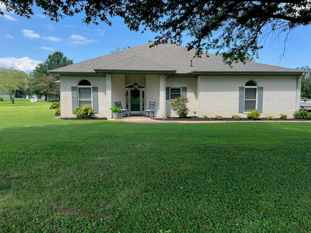 1350 BLANTON RD, Adamsville, TN 38310