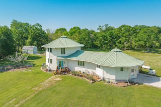 5373 County Road 898, West Columbia, TX 77486