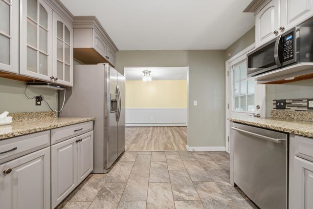 506 Oak Street, Manchester, NH 03104