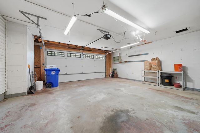 506 Oak Street, Manchester, NH 03104