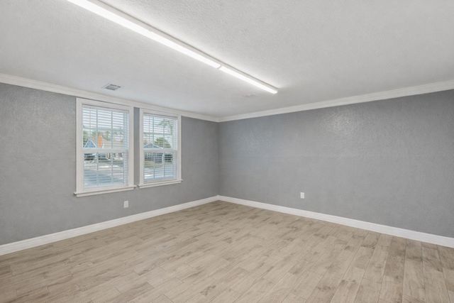 105 Pompano Avenue, Galveston, TX 77550