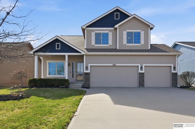4305 Waterford Avenue, Bellevue, NE 68123