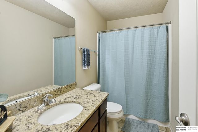 4305 Waterford Avenue, Bellevue, NE 68123