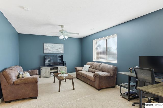 4305 Waterford Avenue, Bellevue, NE 68123