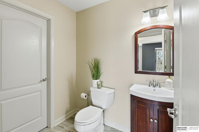 4305 Waterford Avenue, Bellevue, NE 68123