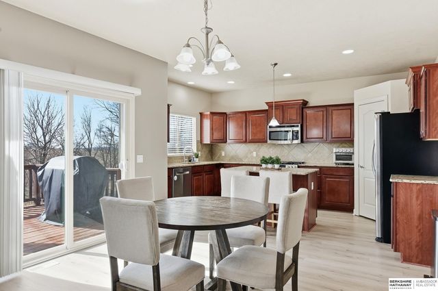 4305 Waterford Avenue, Bellevue, NE 68123