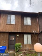 30 KEEPSAKE PL, Waldorf, MD 20602