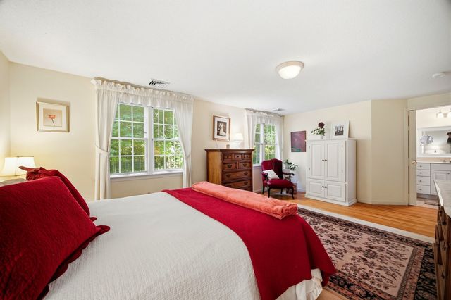 6 Centerwood Drive, Wilbraham, MA 01095