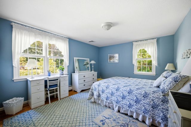 6 Centerwood Drive, Wilbraham, MA 01095