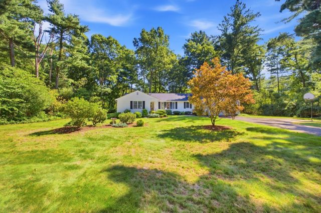 6 Centerwood Drive, Wilbraham, MA 01095