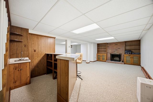 6 Centerwood Drive, Wilbraham, MA 01095