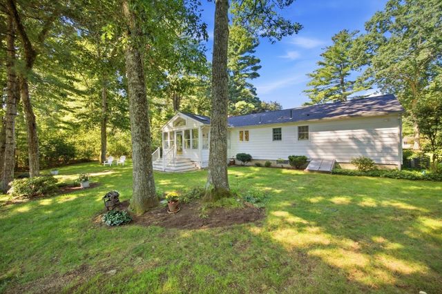 6 Centerwood Drive, Wilbraham, MA 01095