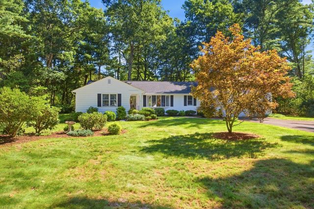 6 Centerwood Drive, Wilbraham, MA 01095