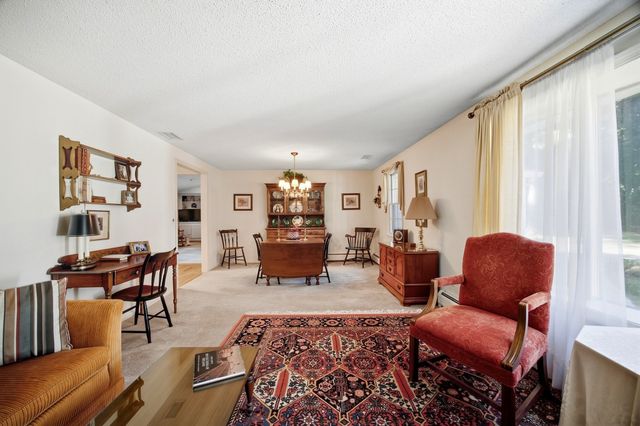 6 Centerwood Drive, Wilbraham, MA 01095