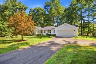 6 Centerwood Drive, Wilbraham, MA 01095