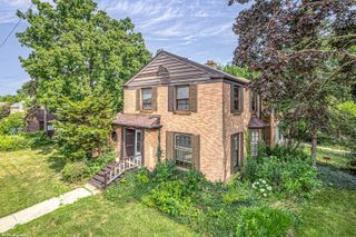 3810 W North Shore Avenue, Lincolnwood, IL 60712