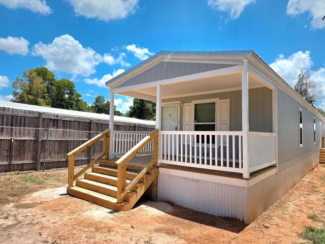 401 S Woodson Street 10, Willis, TX 77378