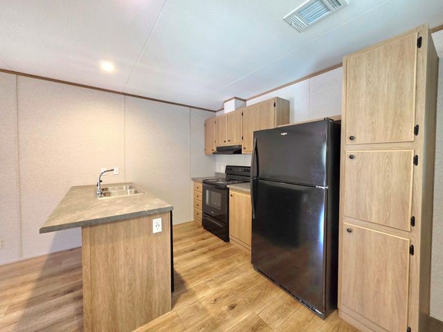 401 S Woodson Street 10, Willis, TX 77378