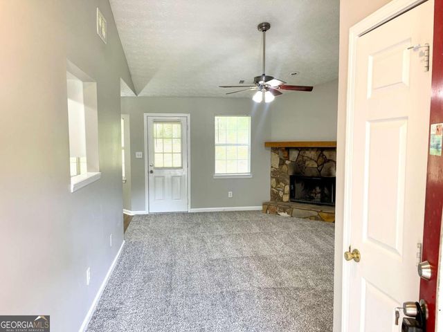 215 Mountain Ridge, Covington, GA 30016