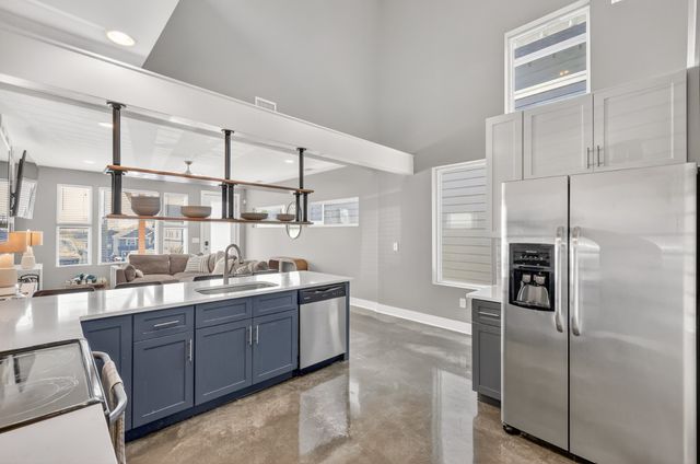 927B Thomas Ave, Nashville, TN 37216