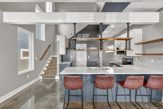 927B Thomas Ave, Nashville, TN 37216