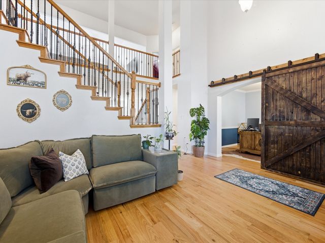 933 Oatlands Place, Burleson, TX 76028