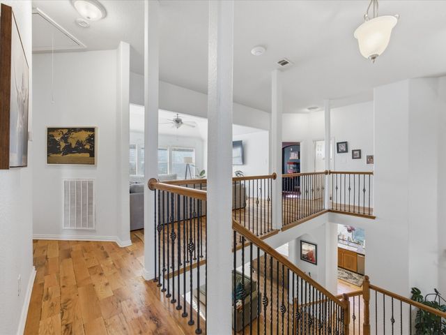 933 Oatlands Place, Burleson, TX 76028