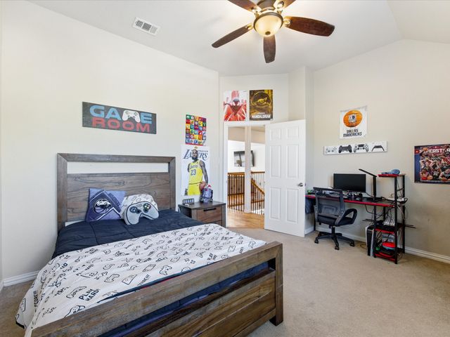 933 Oatlands Place, Burleson, TX 76028