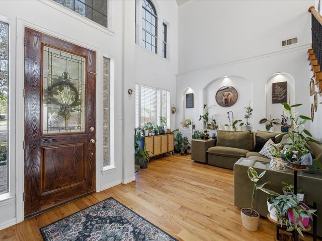 933 Oatlands Place, Burleson, TX 76028