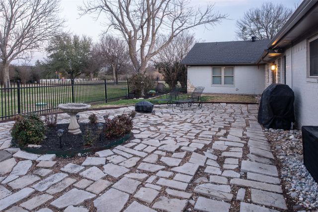 2 Moonlight Trail, Lucas, TX 75002