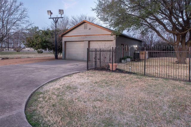 2 Moonlight Trail, Lucas, TX 75002