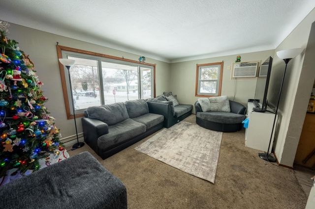 1836 Mechanic Avenue, Saint Paul, MN 55119