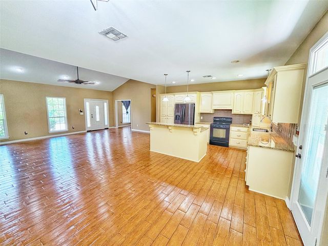 419 Cr 2335, Grapeland, TX 75844