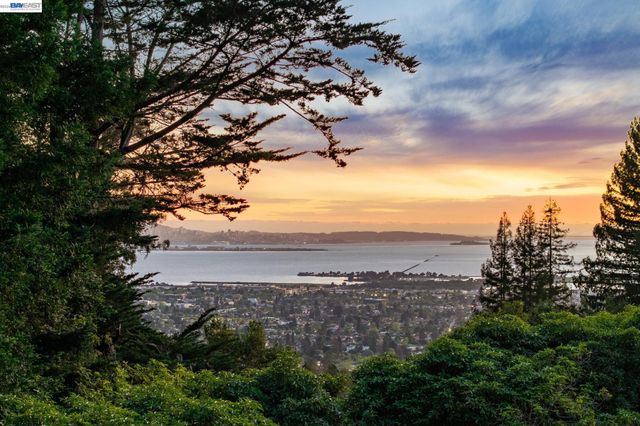 1166 CRAGMONT AVENUE, Berkeley, CA 94708