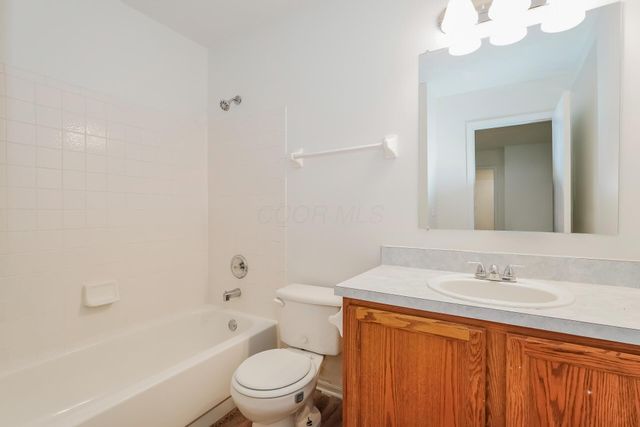 3423 Trentshire Drive, Canal Winchester, OH 43110